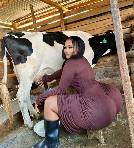 queenveebosset_1766490826568 (1)